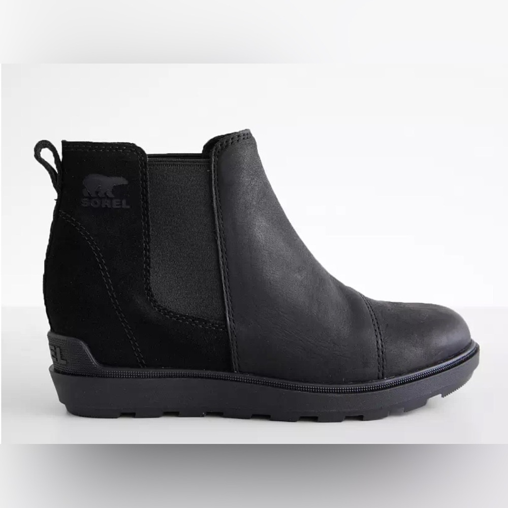 Sorel Evie II Chelsea Boots New without